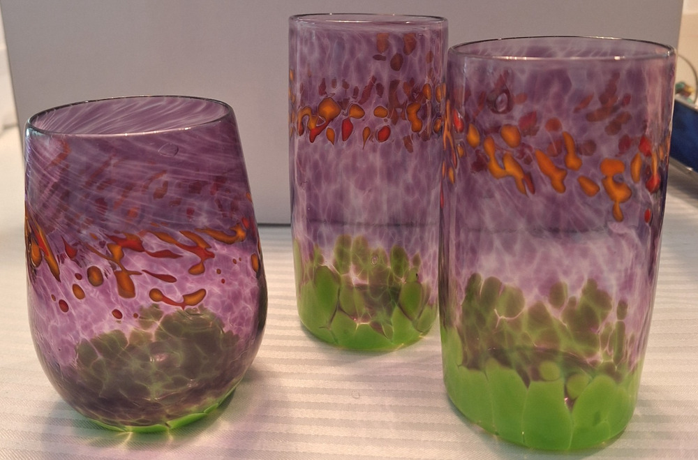 Michael Mortara 2400 Fahrenheit Studio Art Glass Glasses Purple Confetti Set